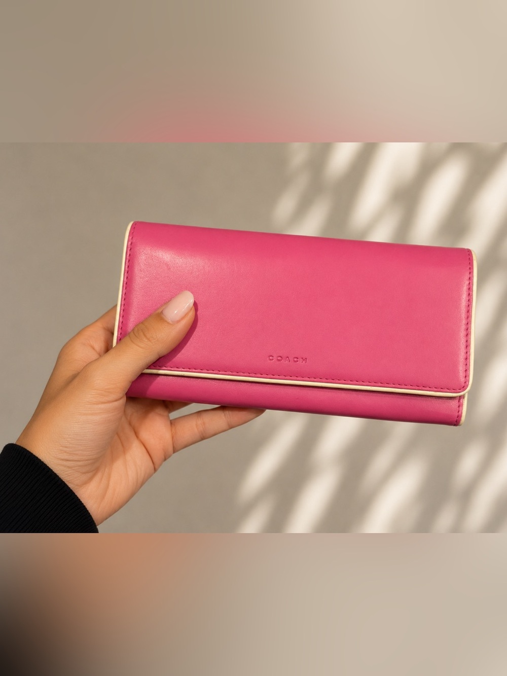 Coach Pink Long Snap Wallet | White Piping | Y2K Era